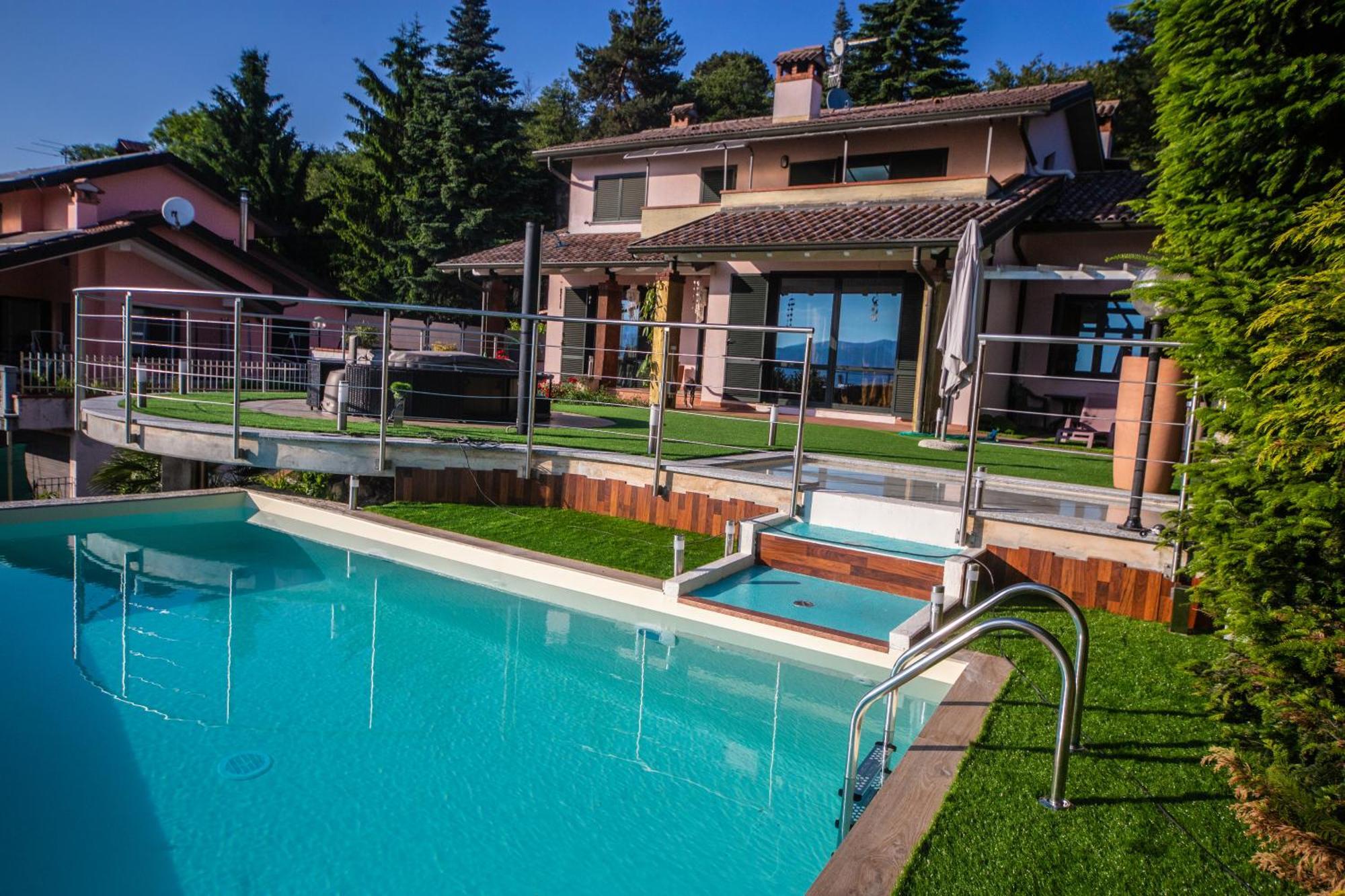 Villa Buzzi Besozzo Quarto foto